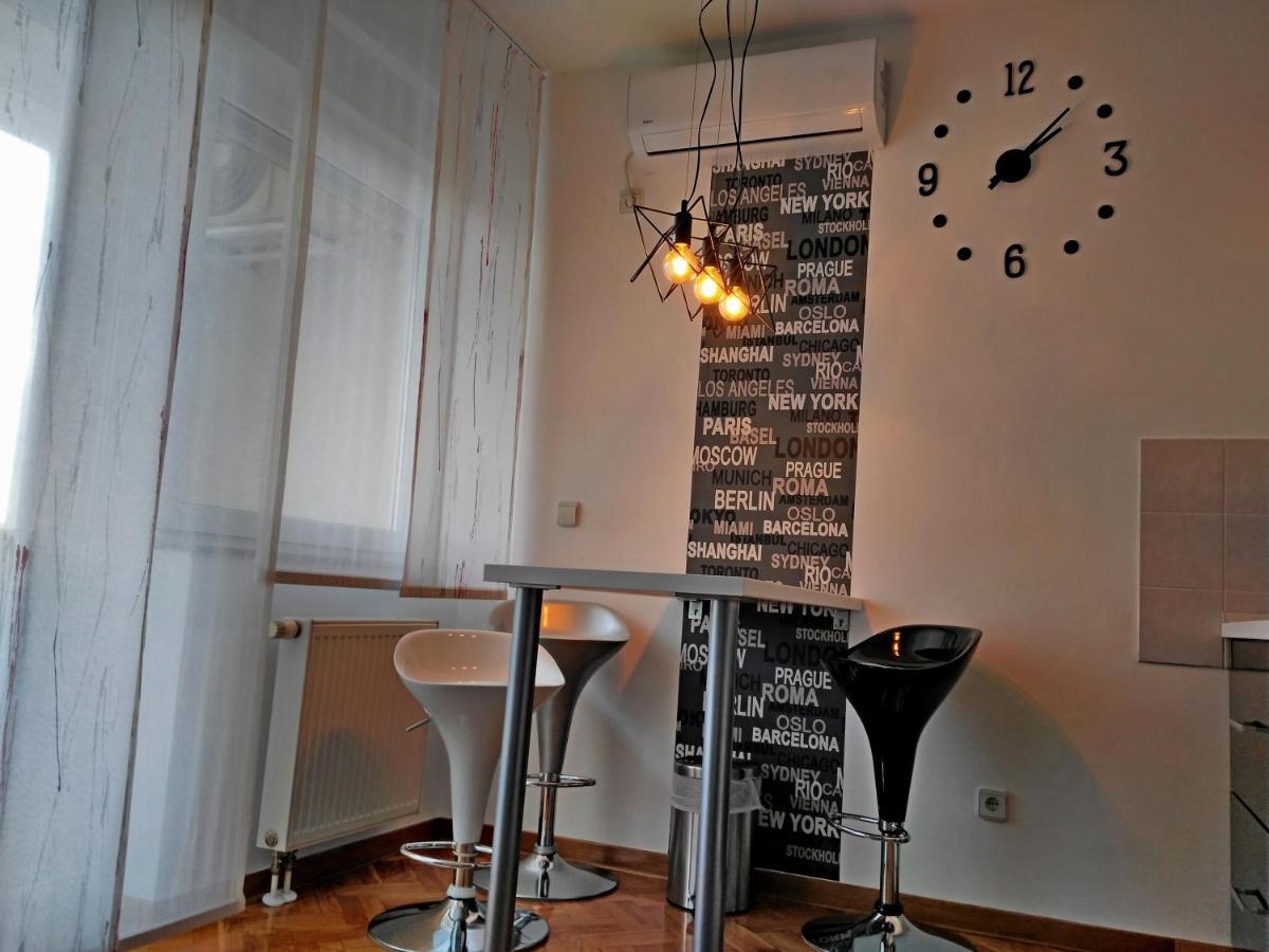 Apartamento Time Keeper - Self Check In Osijek Exterior foto